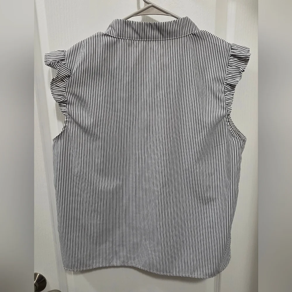 Striped Ruffle Sleeve Top - Picture 3 of 3